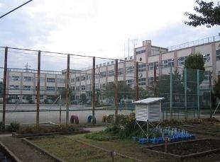 足立区中川３丁目の中古一戸建て(足立区立大谷田小学校)