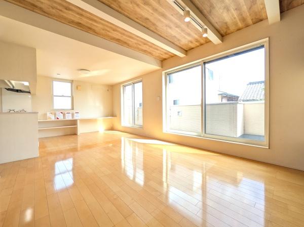 名古屋市熱田区二番２丁目の中古一戸建て