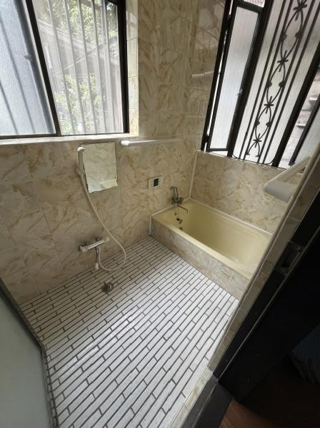 三浦市栄町の中古一戸建て