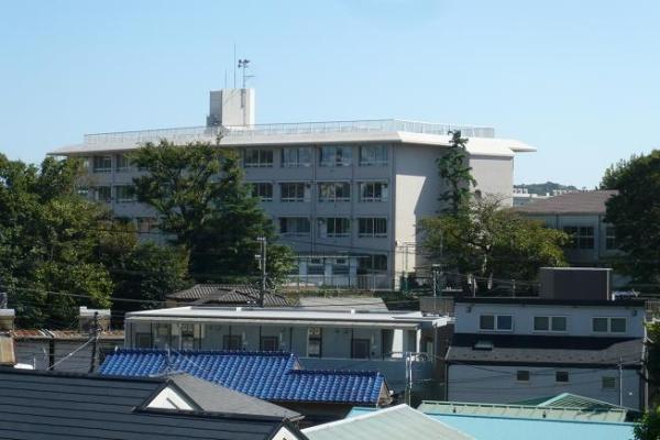 横須賀市船越町８丁目の土地(田浦中学校)