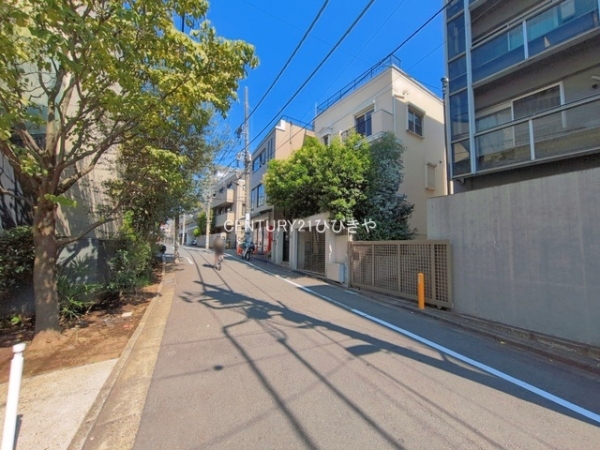 港区南青山６丁目の中古一戸建
