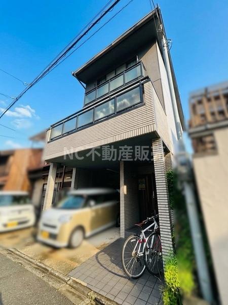 京都市上京区出水通智恵光院西入田村備前町の中古一戸建