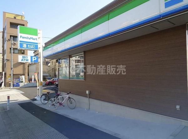 大阪市生野区桃谷３丁目の中古一戸建て(ファミリーマート桃谷二丁目店)