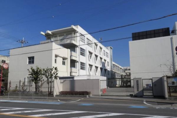 東大阪市俊徳町３丁目の中古一戸建て(東大阪市立布施中学校)