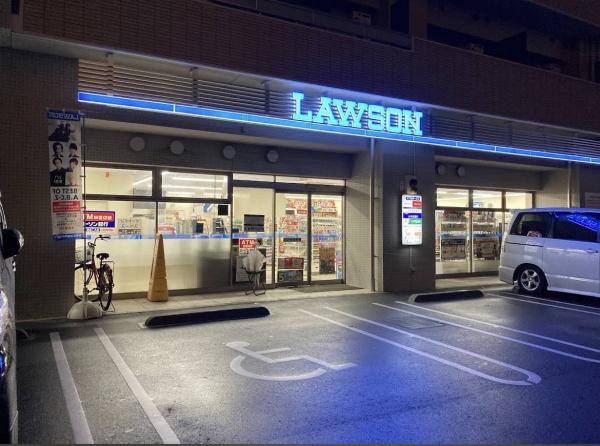 ハイネスプリモール城東(ローソン城東蒲生二丁目店)