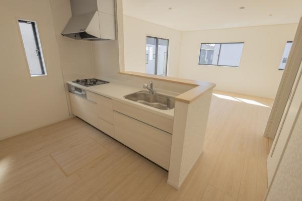 小山市東間々田２丁目の新築一戸建