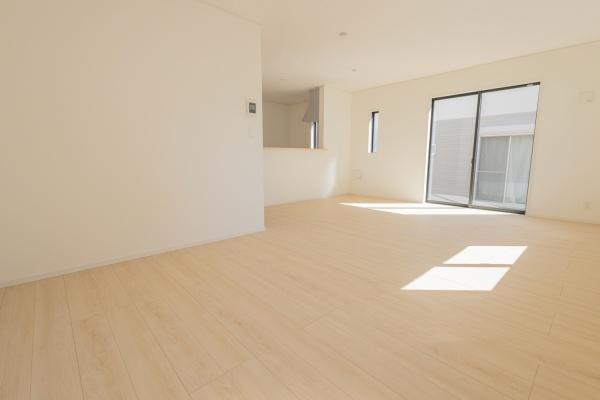 小山市東間々田２丁目の新築一戸建