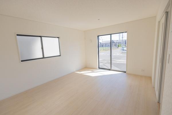 小山市東間々田２丁目の新築一戸建