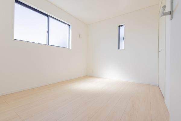 小山市東間々田２丁目の新築一戸建