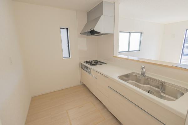 小山市東間々田２丁目の新築一戸建