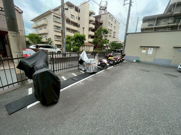 日商岩井香里ケ丘マンション
