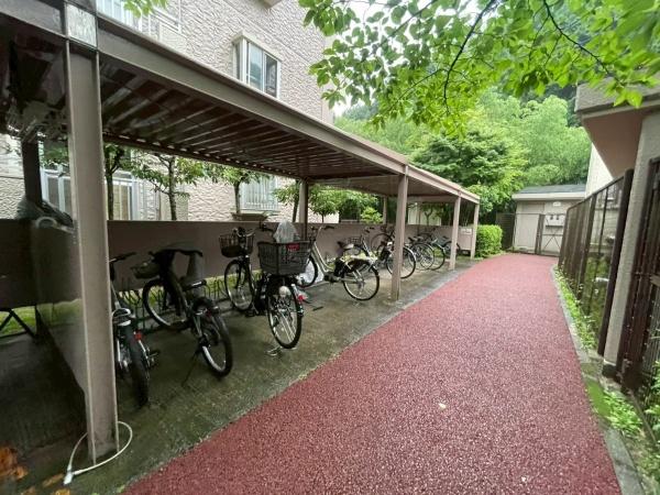 ロジェ長野　1号棟
