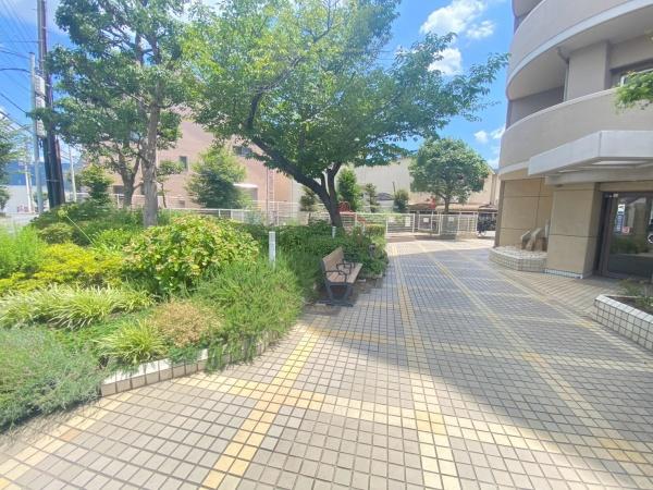 パレス八尾山本