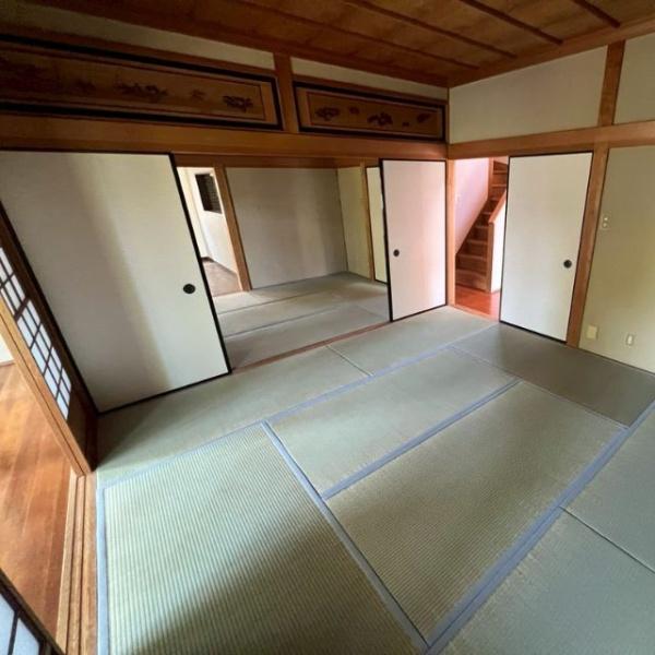 生駒郡平群町若葉台３丁目の中古一戸建て