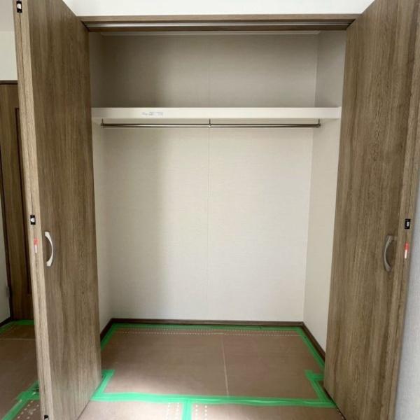 箕面市粟生外院B号棟