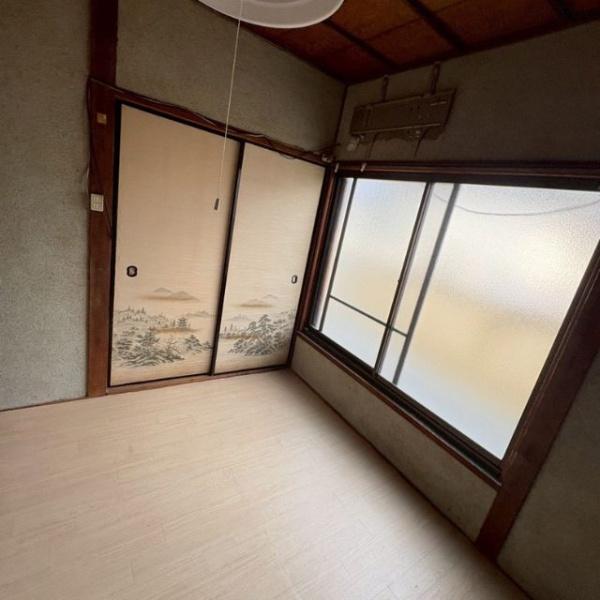 川西市霞ケ丘２丁目の中古一戸建て