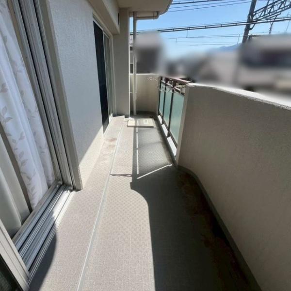 當麻リバティ参番館