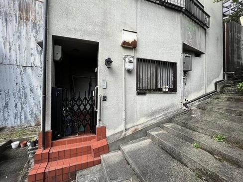 京都市山科区日ノ岡一切経谷町の中古一戸建