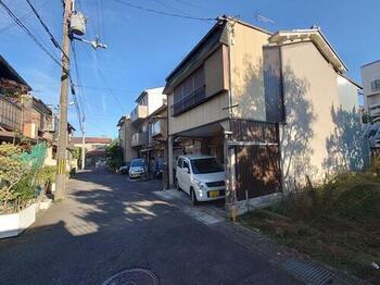 京都市右京区嵯峨朝日町の中古テラスハウス