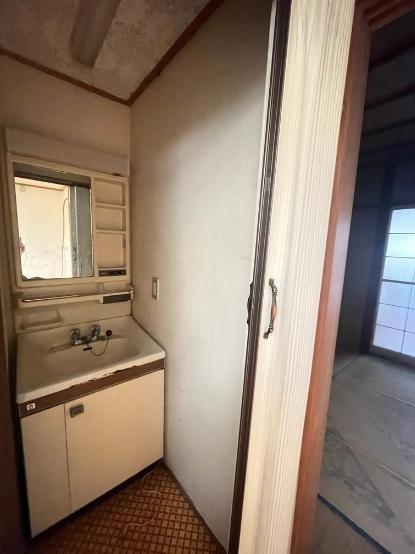 京都市右京区梅津罧原町の中古テラスハウス