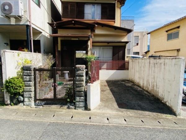 京都市山科区川田御出町の中古一戸建て