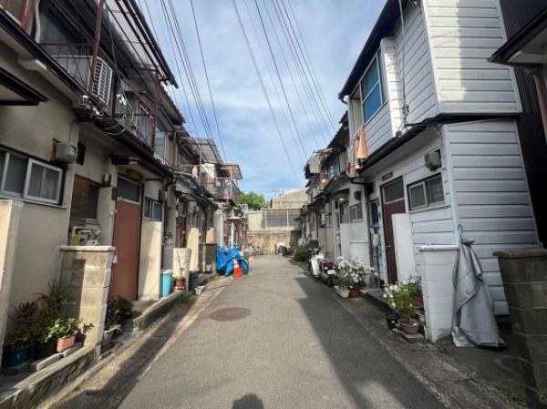京都市伏見区横大路下三栖山殿の中古テラスハウス