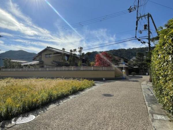 京都市右京区嵯峨釈迦堂藤ノ木町の土地