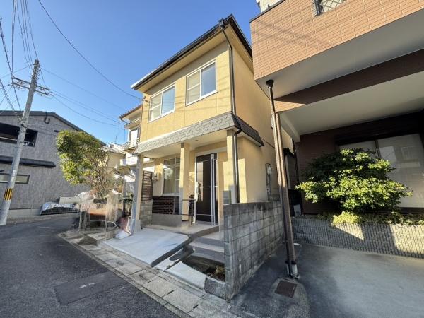 京都市右京区嵯峨広沢北下馬野町の中古一戸建て