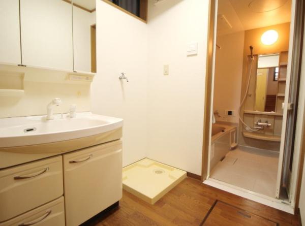 京都市山科区西野今屋敷町の中古一戸建て