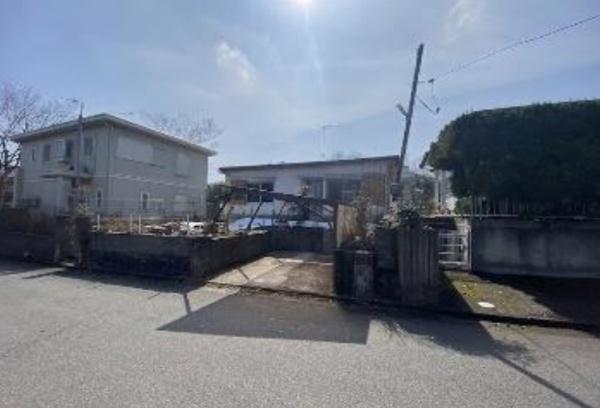 大津市南小松の中古一戸建