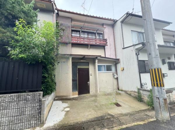 京都市右京区嵯峨釈迦堂大門町の中古テラスハウス