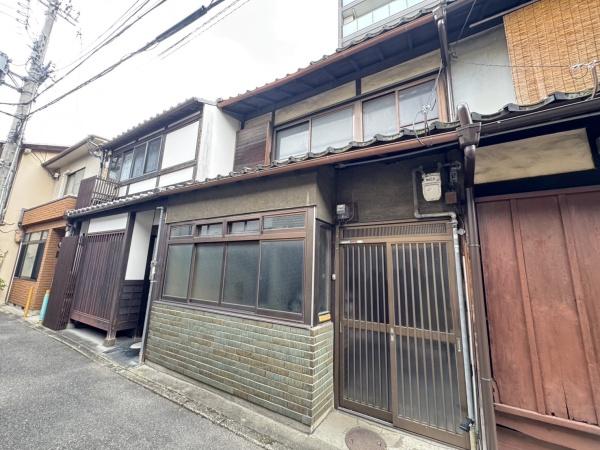 京都市中京区六角通油小路西入越後町の中古テラスハウス