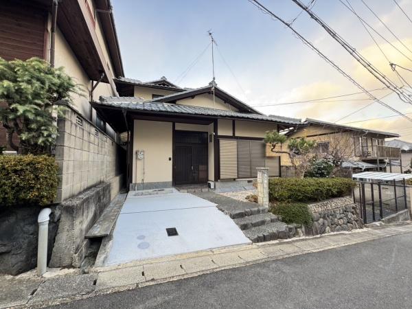 京都市山科区上花山桜谷の中古一戸建