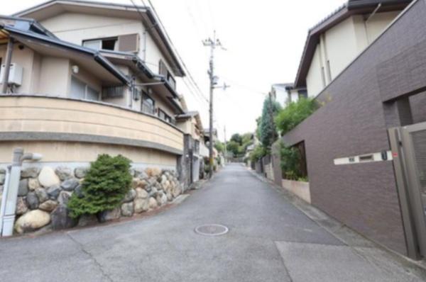 京都市伏見区深草大亀谷万帖敷町の中古一戸建て