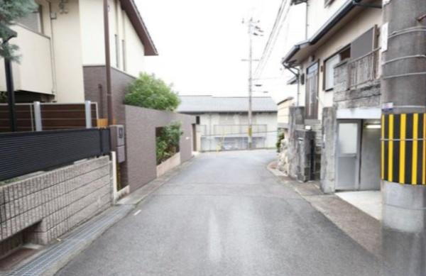 京都市伏見区深草大亀谷万帖敷町の中古一戸建て