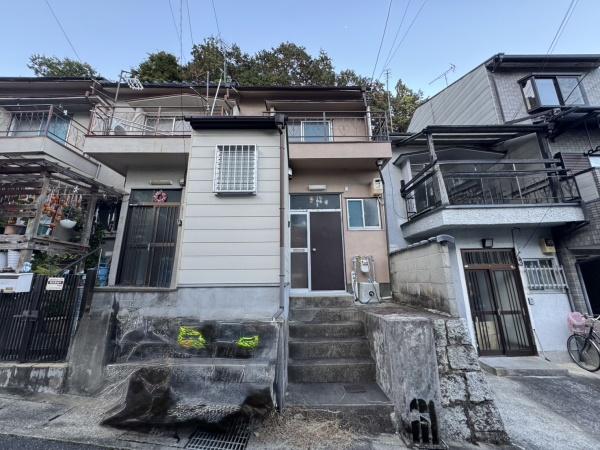 京都市山科区西野山百々町の中古テラスハウス