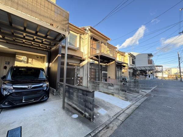 京都市右京区西京極下沢町の中古テラスハウス
