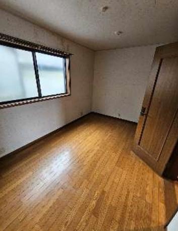 京都市右京区太秦野元町の中古一戸建て