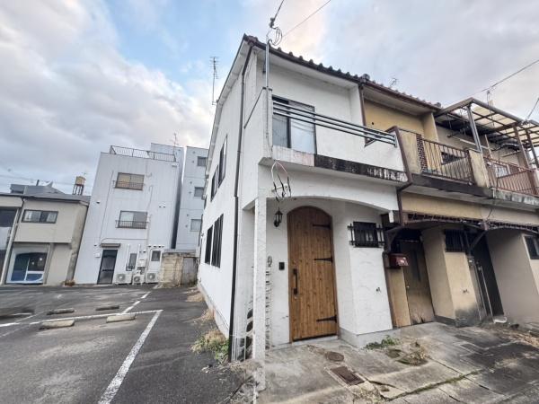 京都市右京区西京極徳大寺団子田町の中古テラスハウス