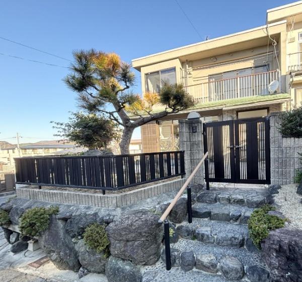 京都市伏見区醍醐下端山町の中古テラスハウス