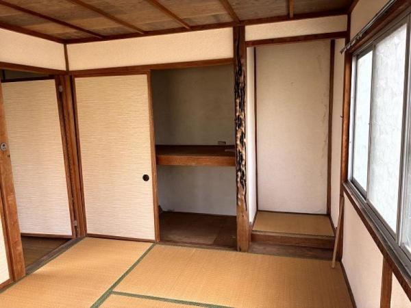 京都市右京区鳴滝川西町の中古一戸建て