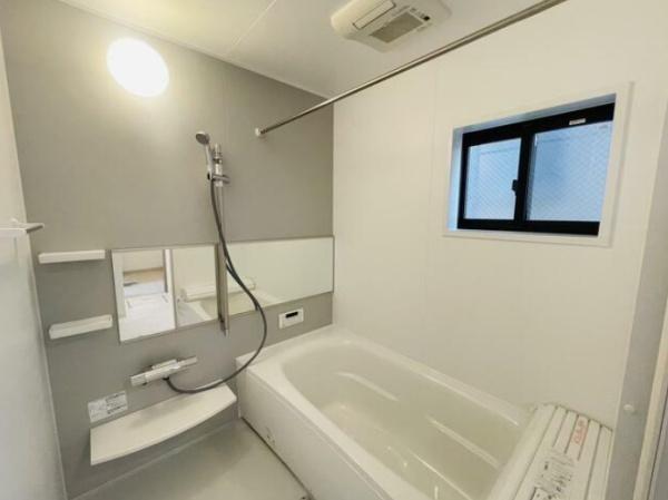 京都市右京区太秦安井辰巳町の新築一戸建