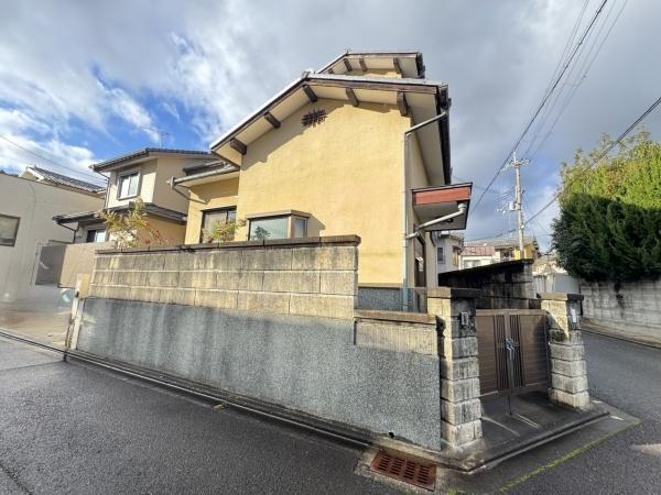 京都市右京区花園岡ノ本町の中古一戸建て