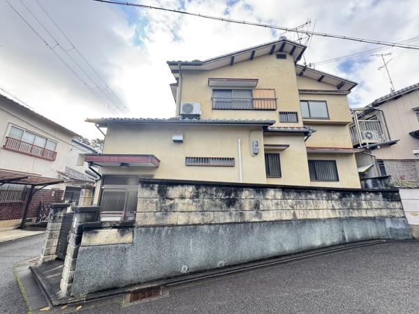 京都市右京区花園岡ノ本町の中古一戸建