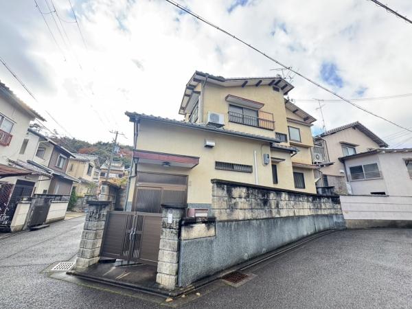 京都市右京区花園岡ノ本町の中古一戸建
