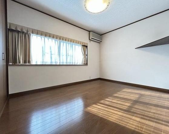 京都市山科区川田御出町の中古一戸建て