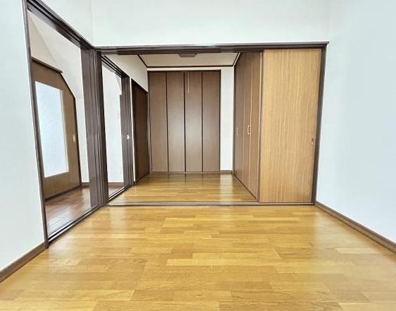 京都市山科区川田御出町の中古一戸建て