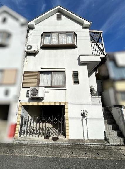 京都市山科区川田御出町の中古一戸建