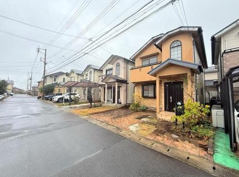 京都市西京区御陵峰ケ堂町２丁目の中古一戸建て