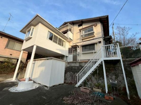 京都市右京区鳴滝音戸山町の中古一戸建て